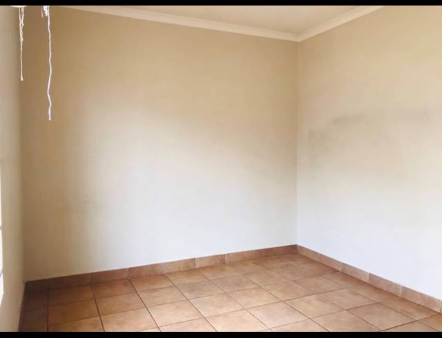2 BEDROOM FREEHOLD FOR SALE IN SKY CITY